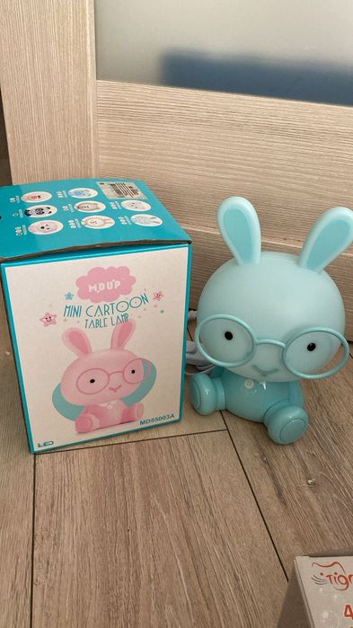 Дитяча настольна лампа