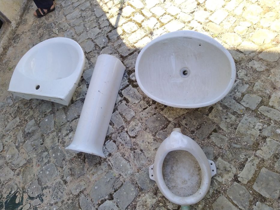 Louça sanitária em bom estado