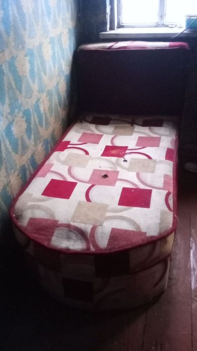 Продам диванчик(500грн)