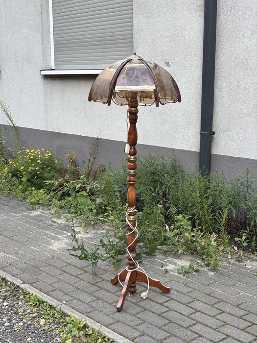 Lampa stojąca podłogowa ze szklanym abażurem