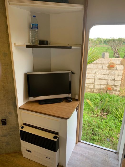 Caravana Hobby Landhaus  5.50m isolado