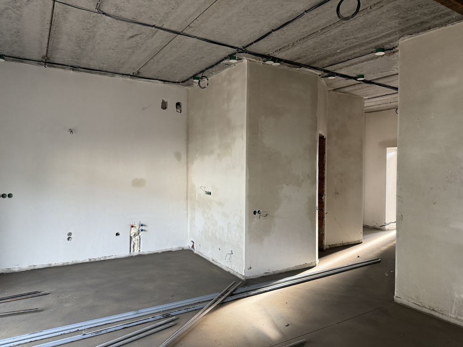 Продам дуплекс з гаражем