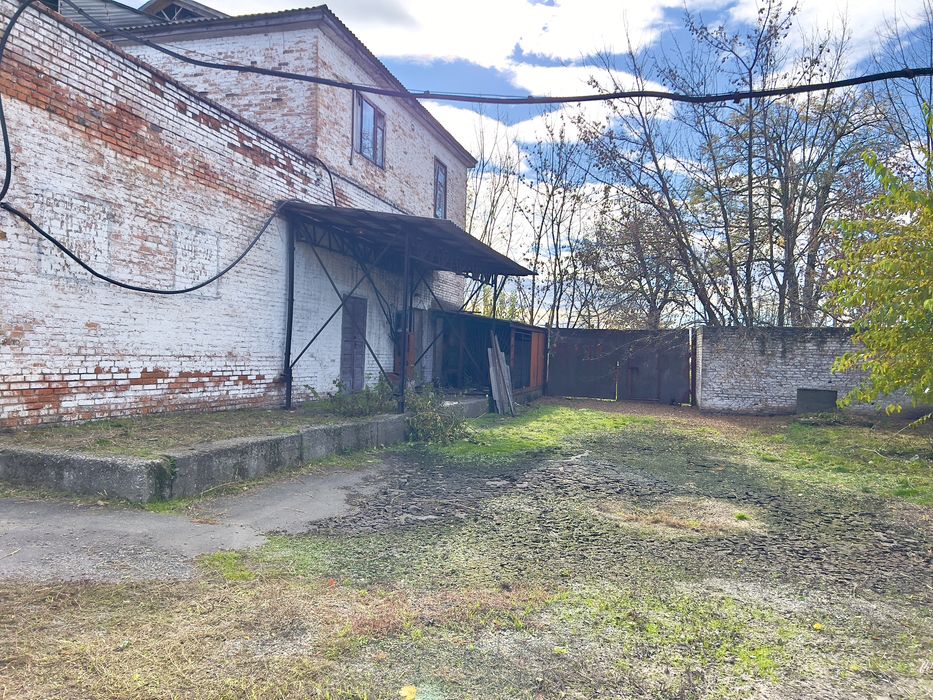 Продається комплекс будівель м .Гайворон