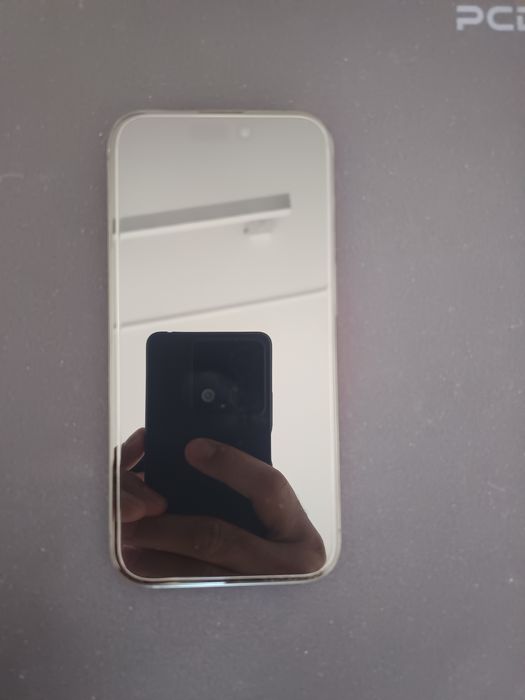 iPhone 15 pro imaculado