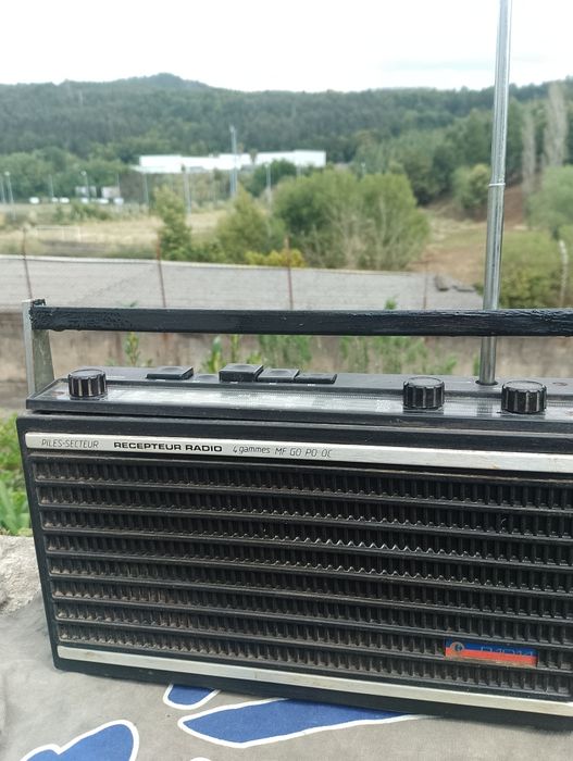 Radio portátil a pilhas