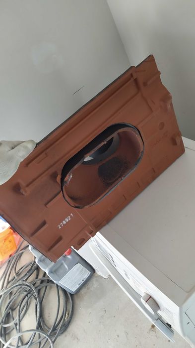 Nowy kominek antenowy dachówka braas rubin 9v antracyt