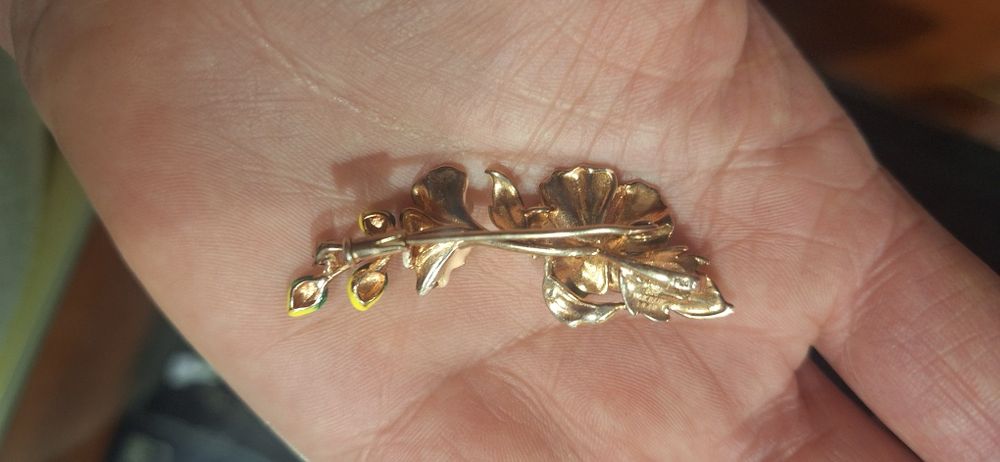 Broszka srebro 925 złocone z emalią W. Kruk