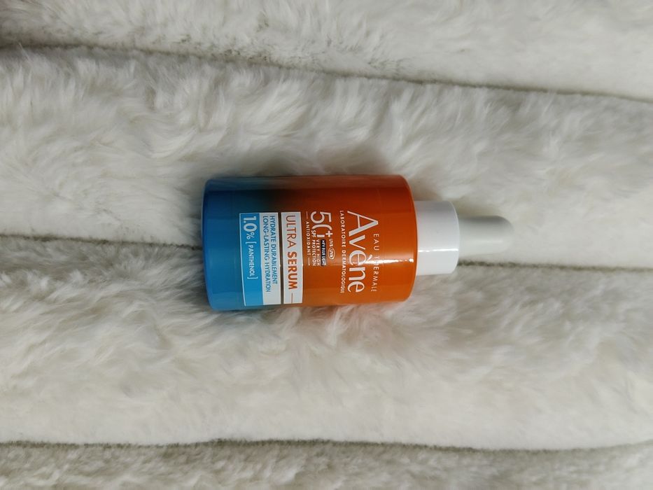 Avène Ultra Serum długotrwale nawilżające SPF 50+