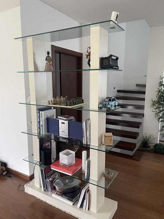 Estante em optimo estado