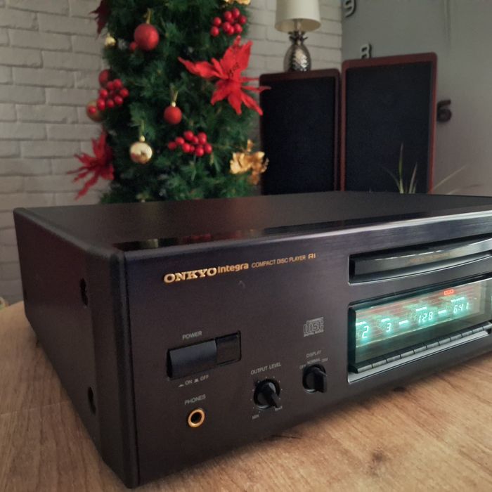 CD Onkyo Integra  DX-6870