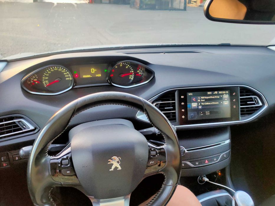 PEUGEOT 308-2015 рік