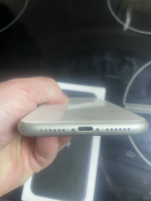 Iphone 11 128gb 68% bateria
