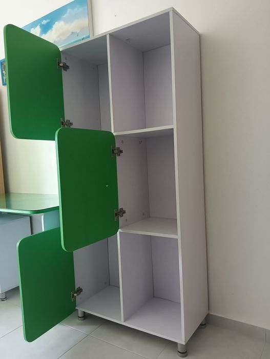 Vendo conjunto de estante mais secretária.