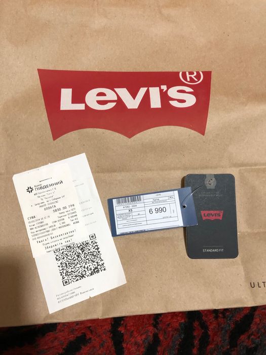 Куртка зеленая Бомбер Levi”s