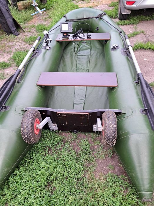 Надувний човен Adventure T-320K