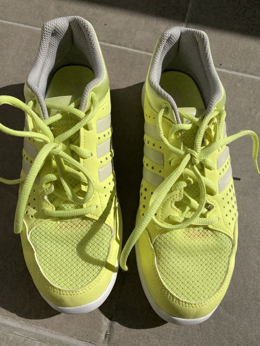 Buty treningowe Adidas Arianna III żółte r. 38 i 2/3