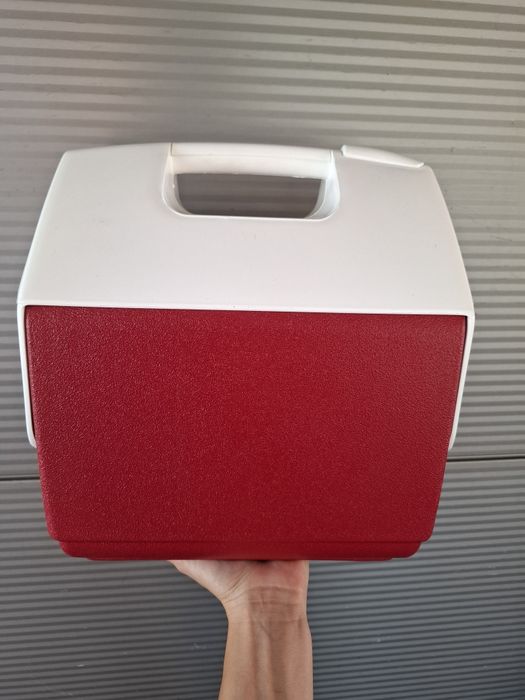 Lodówka sportowo turystyczna Igloo Playmate nowa 6.6l bardzo lekka