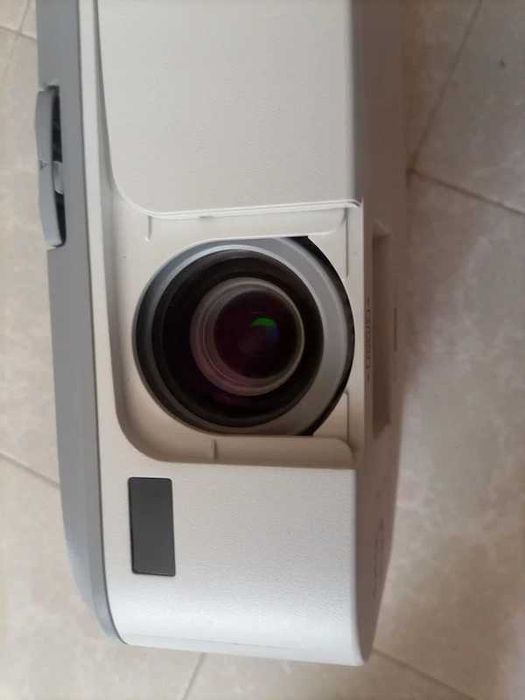 Projetor Profissional NEC 3,000 Lumens (ANSI)