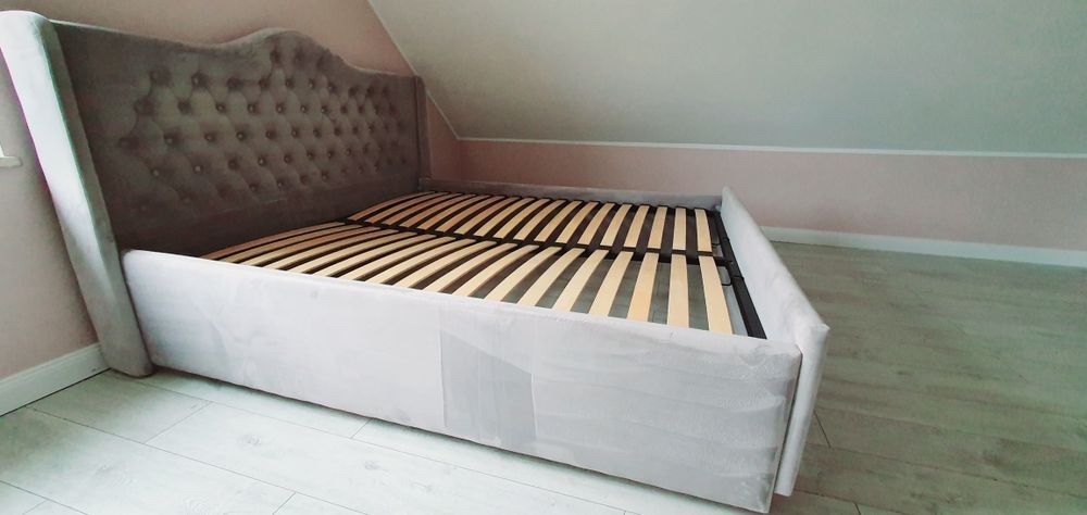 Łóżko welurowe szare 200x220