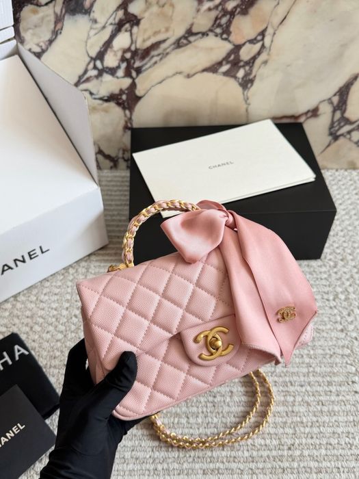 Сумка Chanel Classic Flap Top Handle Caviar рожева, молочна, чорна