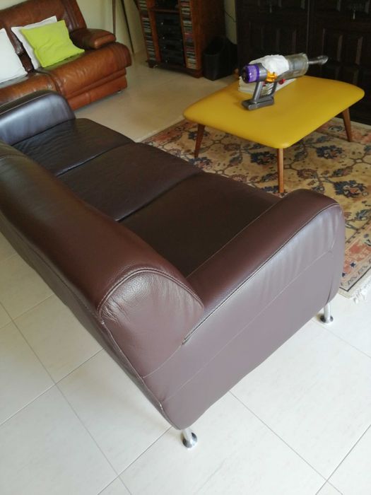Sofá de Pele Castanho