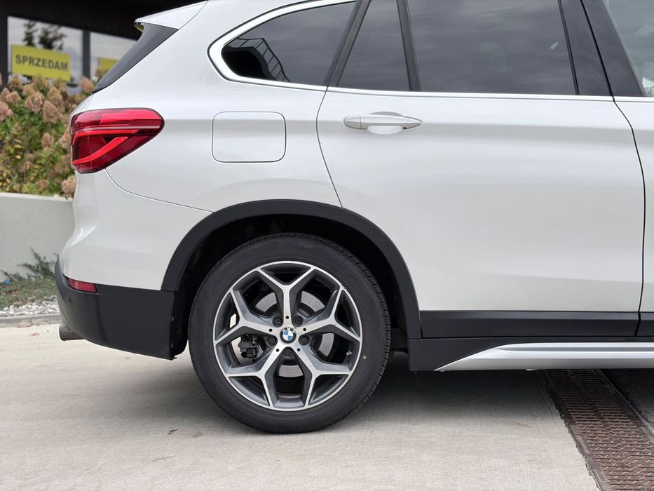 BMW X1 BMW X1 F48 - szklany dach, skórzane fotele