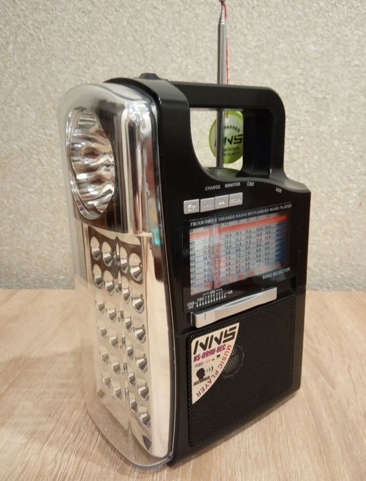 Радиоприемник с фонариком