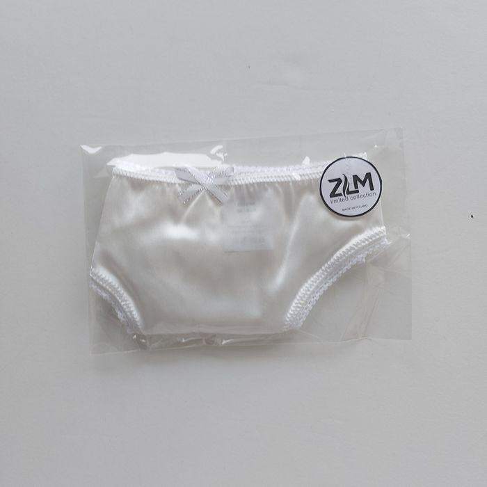 Stringi damskie z naturalnego jedwabiu