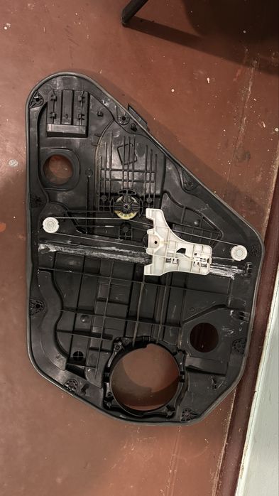 Склопідіймач дверей Hyundai