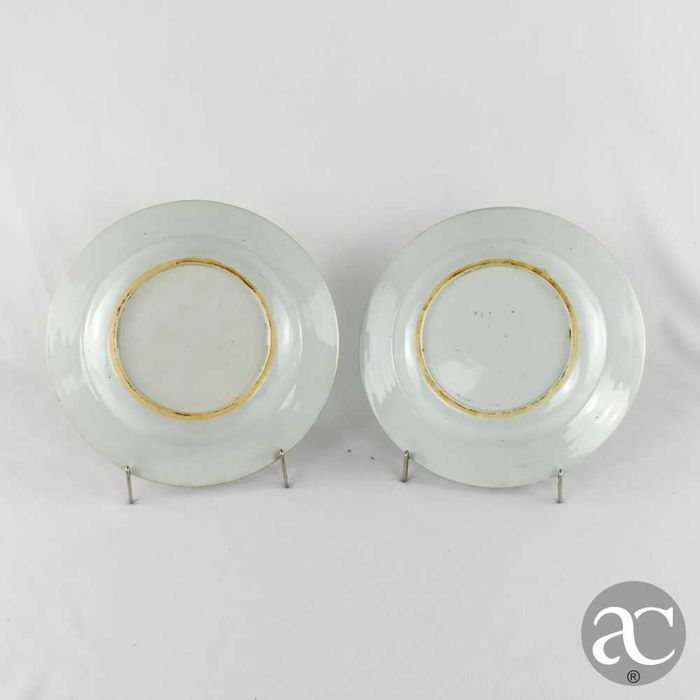 Par Pratos porcelana da China “bianco sopra bianco” Qianlong séc XVIII