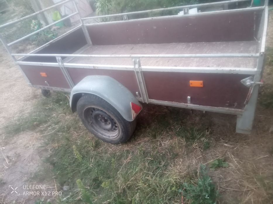 Vende se Reboque