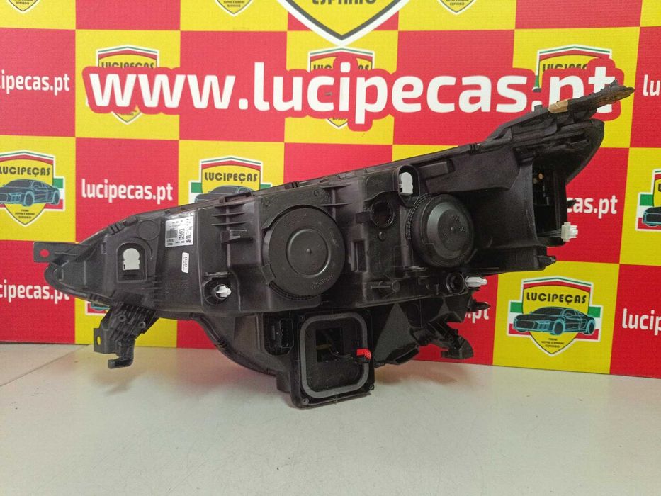 Ótica / farol direita RENAULT Megane IV (B9A/M_), de 2015 a 2026 l 140051