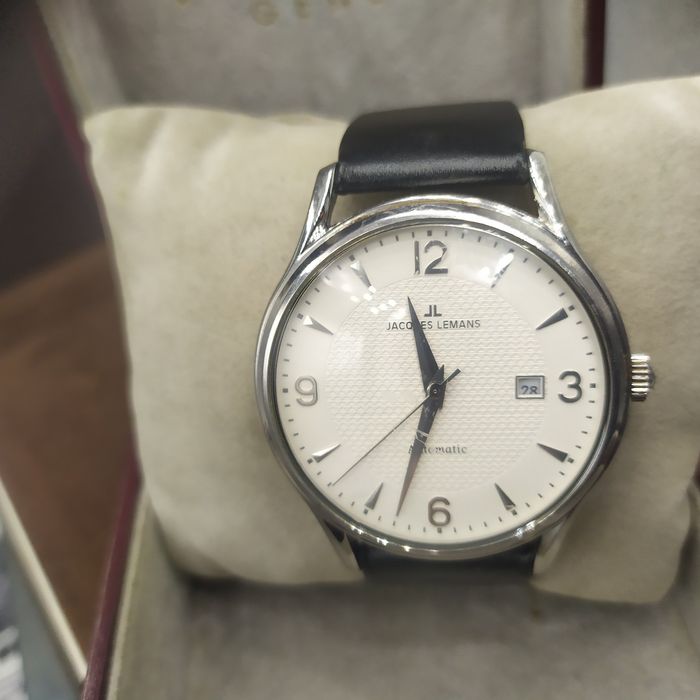 Zegarek Jacques lemans Swiss automat 
Stan jak na zdjęciach