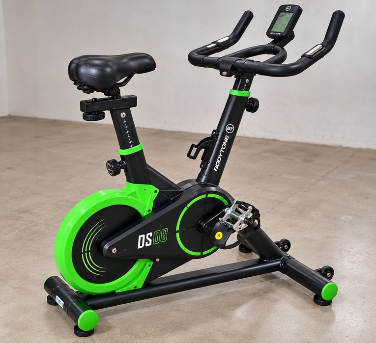 Bicicleta de Spinning BODYTONE DS06 – Volante 14 kg + Consola LCD