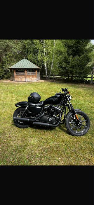 Harley-Davidson Sportster Iron 883