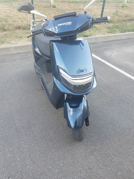 Продам електроскутер Maxxter Nova  — LED-світло, багата комплектація