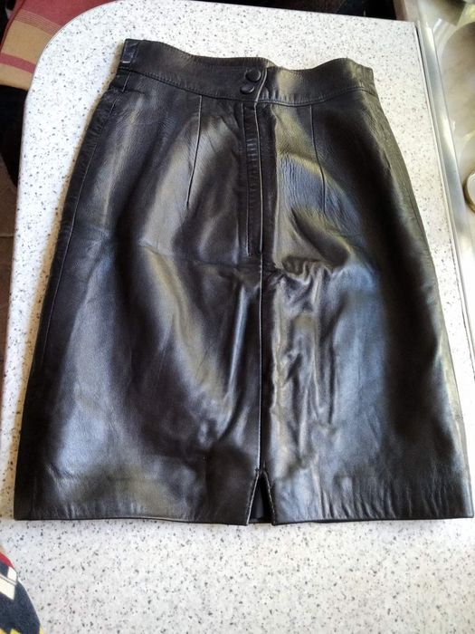 Юбка из натуральной кожи, черная