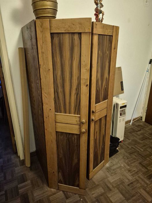 Armário Pinho 2 Portas