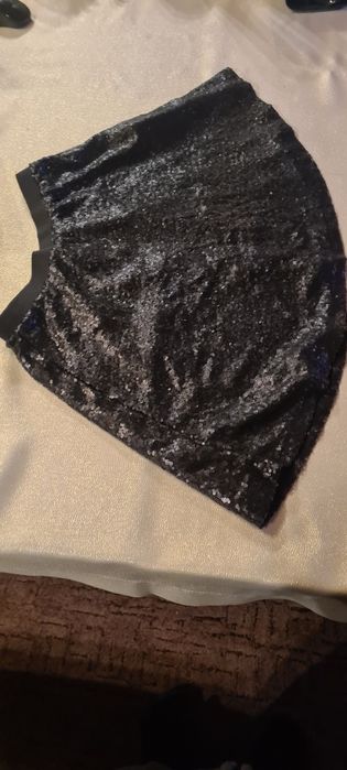 Spódnica czarna cekiny roz.38 Reserved