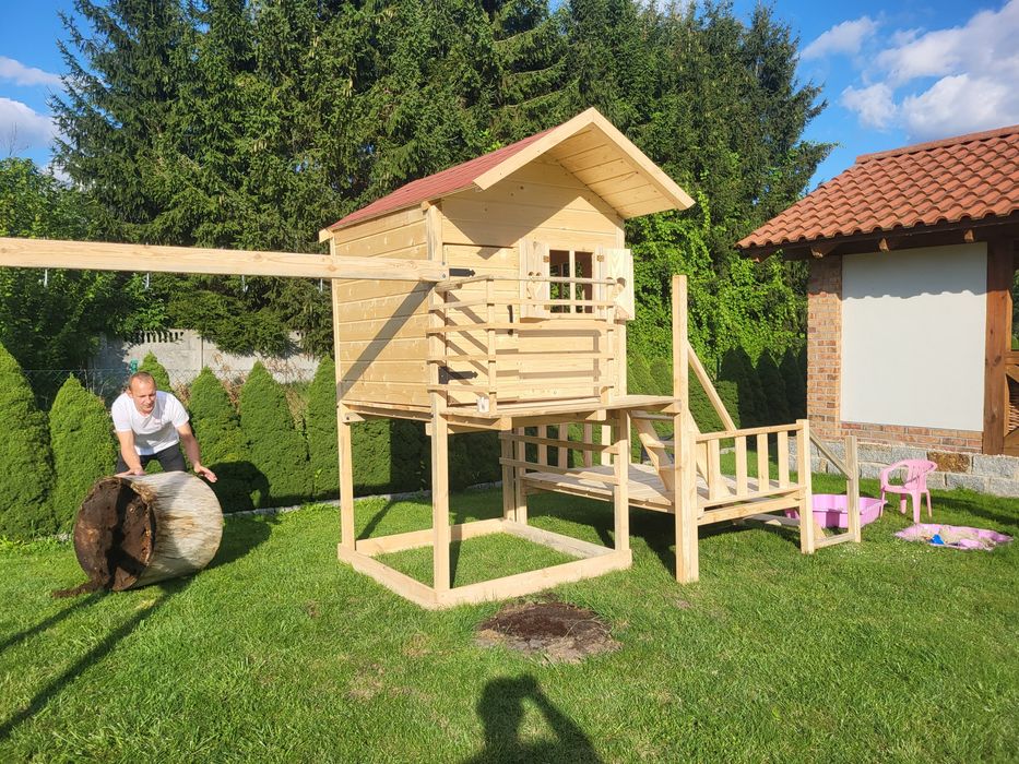 Plac zabaw domek ogrodowy