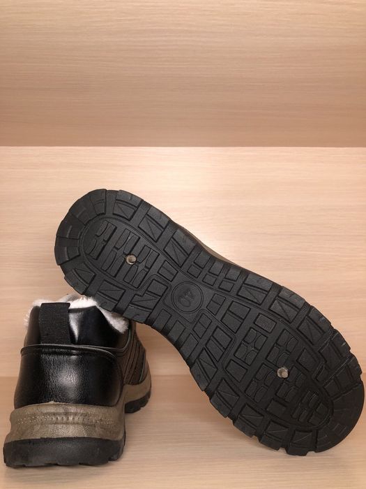 Ботинки 40 розміру