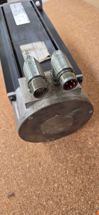 Servo Motor Industrial 142V2E300BACAA165240