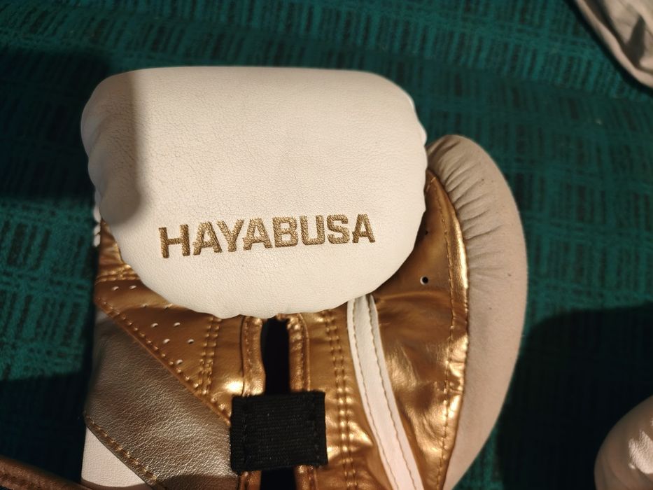 Боксерские перчатки Hayabusa T3, 16oz — состояние близкое к новым