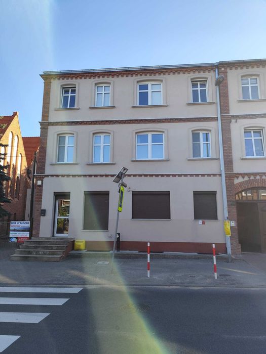 Sprzedam lokal użytkowy 37,5m2 na parterze z witryną