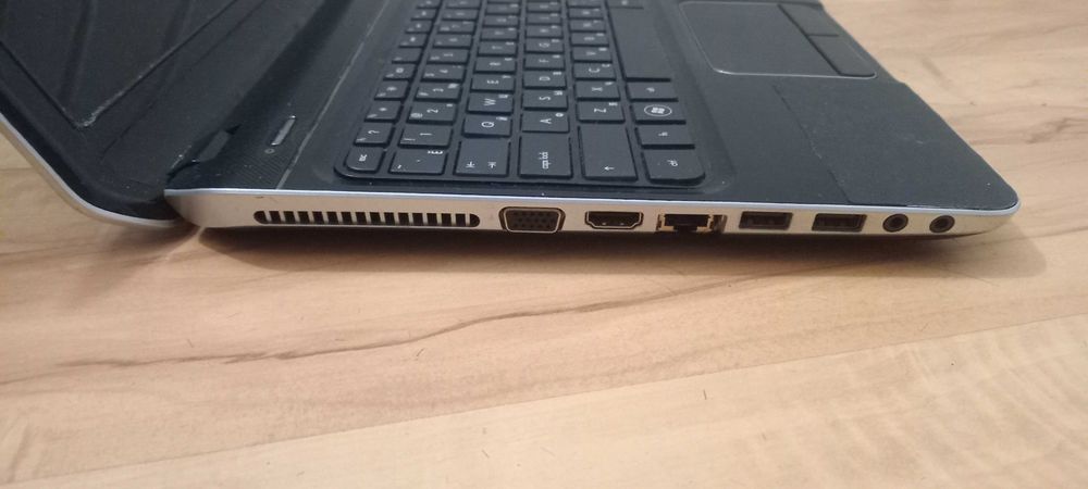 Игровой HP Pavilion dv6 / intel i7. 4 ядра / GeForce 2 GB + intel HD.