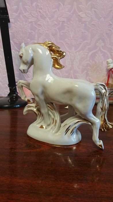 Статуэтка советских времен