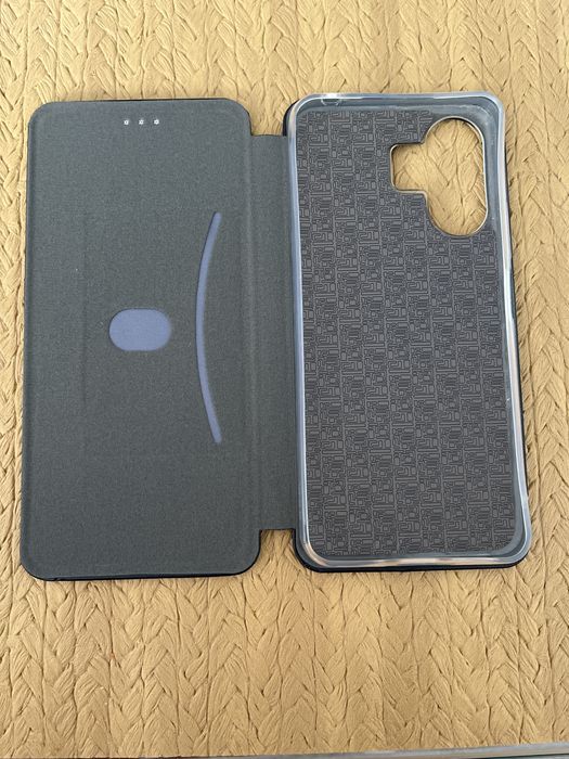 Etui zamykane na telefon  Xiaomi Redmi 13C- nowe