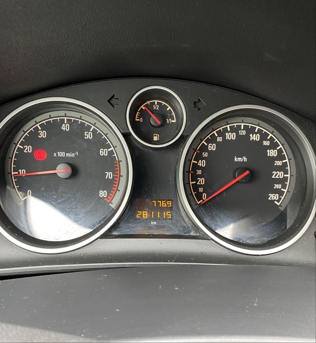 Samochod opel astra h
