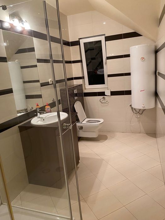 Okuninka pokoje, apartamenty