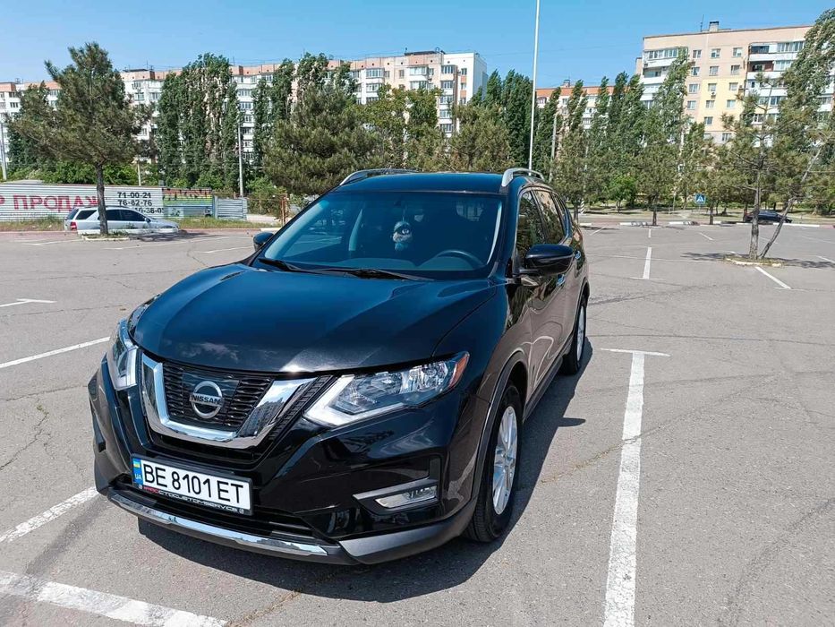 Nissan ROGUE 2017 року